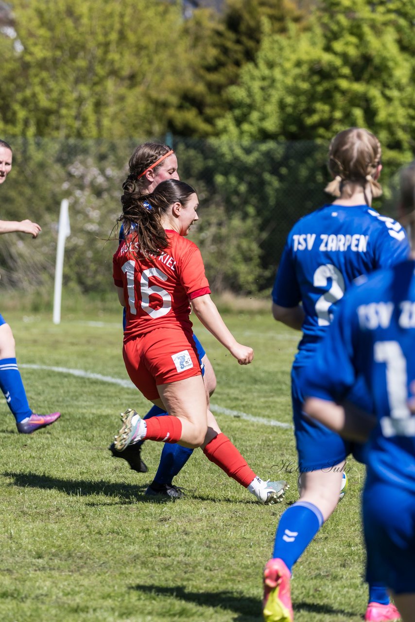 Bild 391 - F TSV Zarpen - Holstein Kiel II : Ergebnis: 2:6